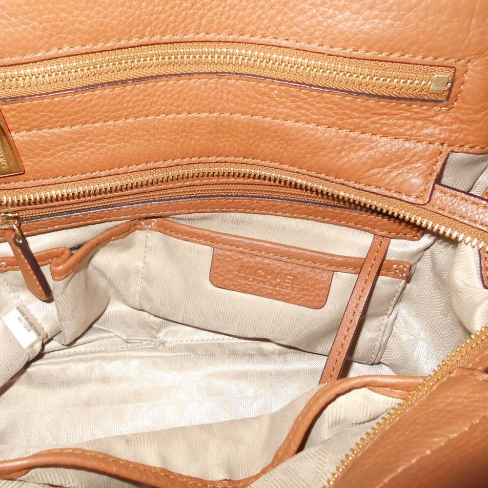 MICHAEL KORS Medium Ivory Shoulder/Satchel Bag - Picture 7 of 7